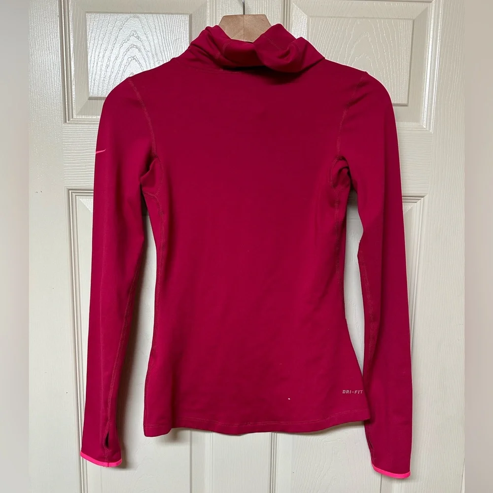 Nike Pro Dri Fit Pink Turtleneck Workout Top Size XS Excellent Condition